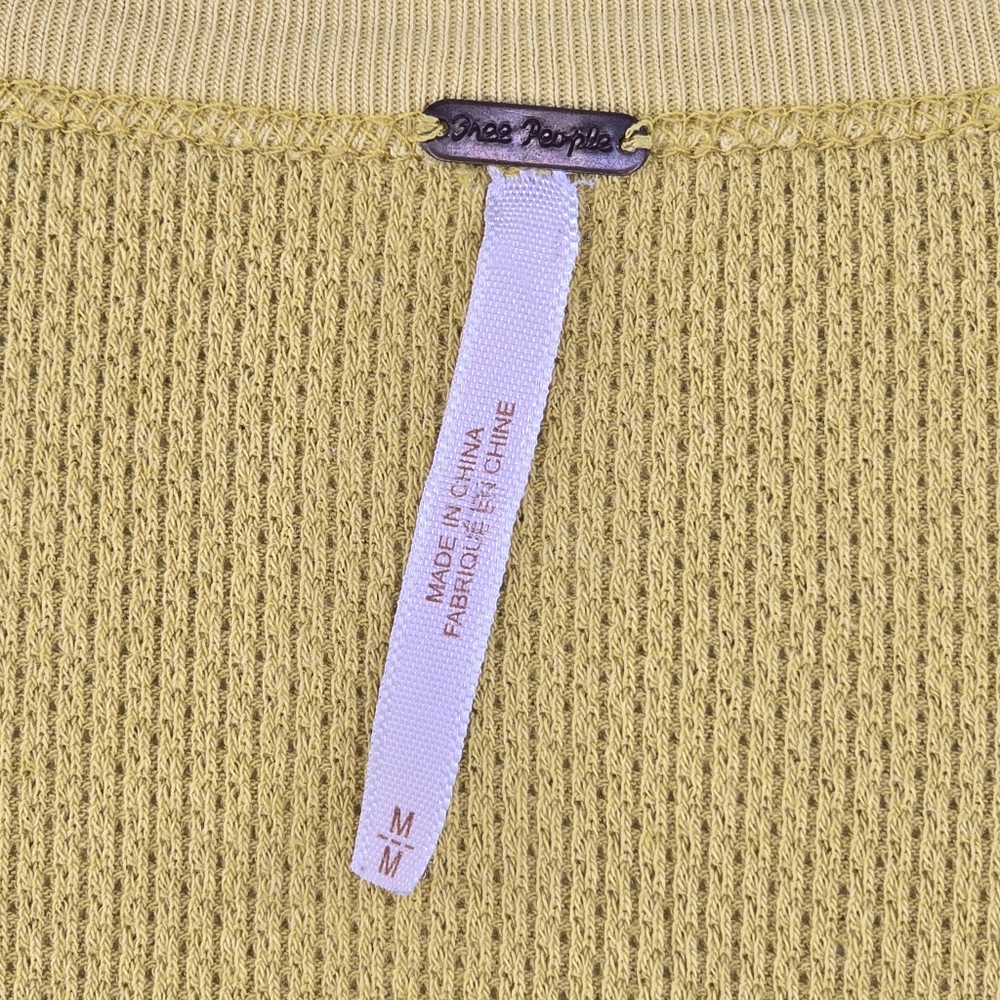 Free People Kombucha Crochet Knit Cuff Thermal Top in Lemongrass Size M - Picture 6 of 8